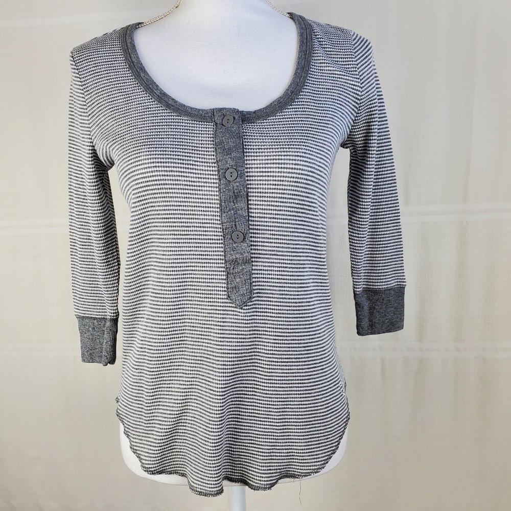 Live Love Dream striped 3/4 sleeve henley size XS